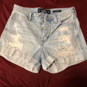 Hollister High Rise Boyfriend Shorts